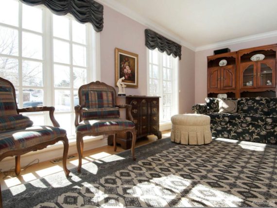 http://cdn.canadapropertylisting.com//Property/medium/3/2016/3/24/4-bedroom-property-for-sale-5247670711792266426.jpg