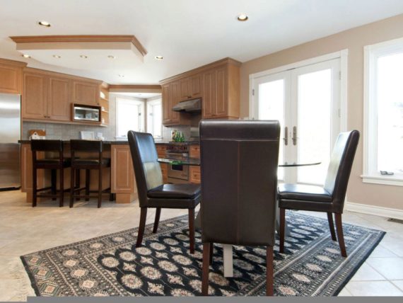 http://cdn.canadapropertylisting.com//Property/medium/3/2016/3/24/4-bedroom-property-for-sale-5247670711792326432.jpg
