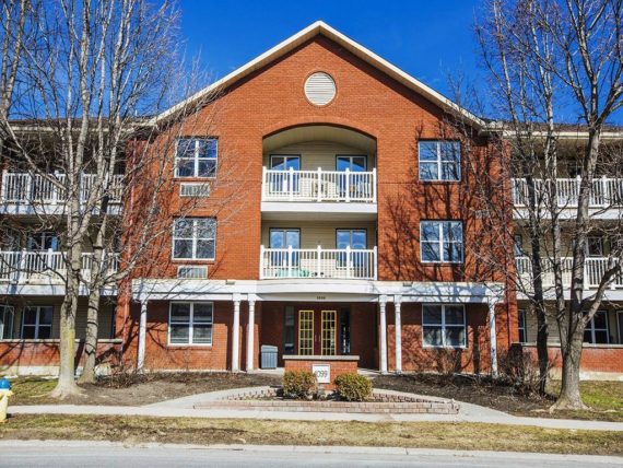 http://cdn.canadapropertylisting.com//Property/medium/3/2016/3/26/1-bedroom-single-family-property-for-sale-5247670711892926491.jpg