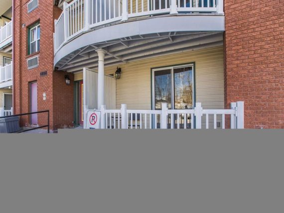http://cdn.canadapropertylisting.com//Property/medium/3/2016/3/26/1-bedroom-single-family-property-for-sale-5247670711893076506.jpg