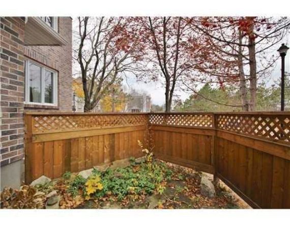 http://cdn.canadapropertylisting.com//Property/medium/3/2016/3/26/1-bedroom-single-family-property-for-sale-5247670711902817480.jpg