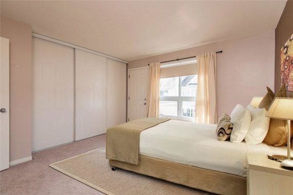 http://cdn.canadapropertylisting.com//Property/medium/3/2016/3/26/2-bedroom-single-family-property-for-sale-5247670711902597458.jpg