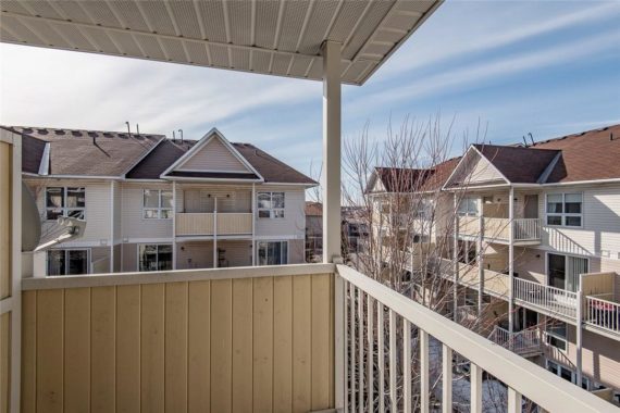 http://cdn.canadapropertylisting.com//Property/medium/3/2016/3/26/2-bedroom-single-family-property-for-sale-5247670711902607459.jpg