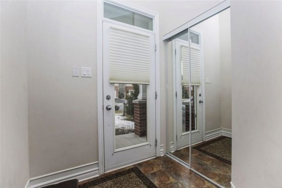 http://cdn.canadapropertylisting.com//Property/medium/3/2016/3/26/3-bedroom-single-family-property-for-sale-5247670711895106709.jpg