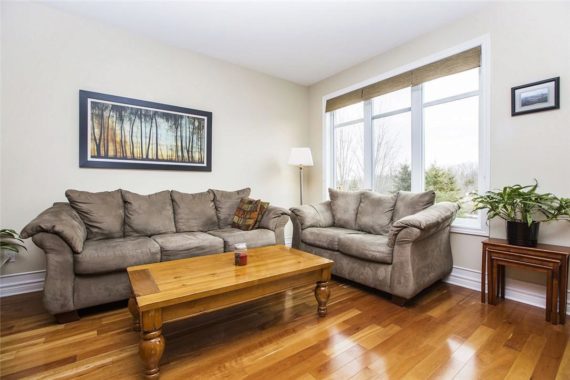 http://cdn.canadapropertylisting.com//Property/medium/3/2016/3/26/3-bedroom-single-family-property-for-sale-5247670711895126711.jpg