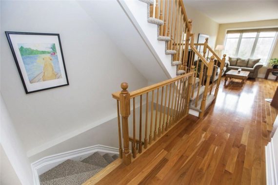 http://cdn.canadapropertylisting.com//Property/medium/3/2016/3/26/3-bedroom-single-family-property-for-sale-5247670711895356734.jpg