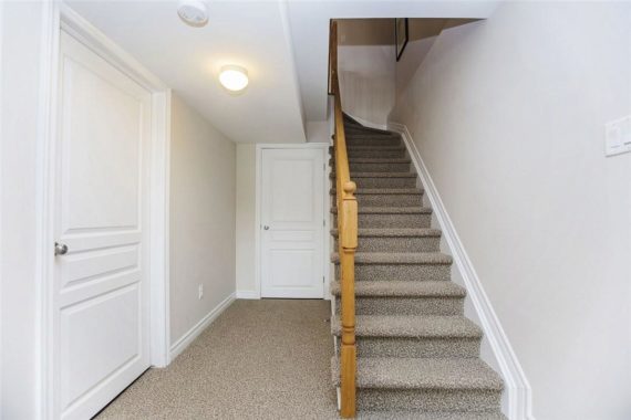 http://cdn.canadapropertylisting.com//Property/medium/3/2016/3/26/3-bedroom-single-family-property-for-sale-5247670711895456744.jpg