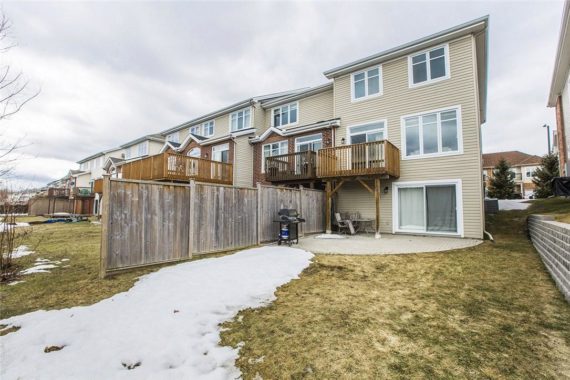 http://cdn.canadapropertylisting.com//Property/medium/3/2016/3/26/3-bedroom-single-family-property-for-sale-5247670711895856784.jpg