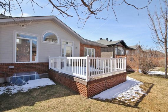 http://cdn.canadapropertylisting.com//Property/medium/3/2016/3/26/3-bedroom-single-family-property-for-sale-5247670711898967095.jpg