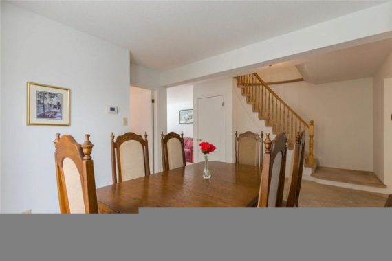 http://cdn.canadapropertylisting.com//Property/medium/3/2016/3/26/3-bedroom-single-family-property-for-sale-5247670711900997298.jpg