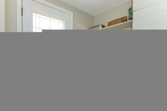 http://cdn.canadapropertylisting.com//Property/medium/3/2016/3/26/4-bedroom-single-family-property-for-sale-5247670711901287327.jpg