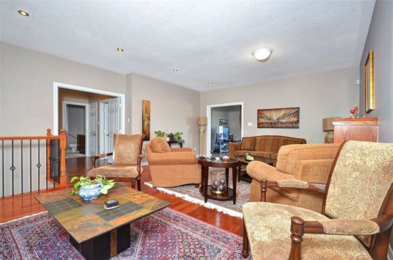 http://cdn.canadapropertylisting.com//Property/medium/3/2016/3/31/3-bedroom-single-family-property-for-sale-5247670711916768875.jpg