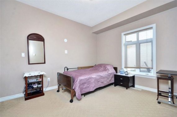 http://cdn.canadapropertylisting.com//Property/medium/3/2016/3/31/3-bedroom-single-family-property-for-sale-5247670711916838882.jpg