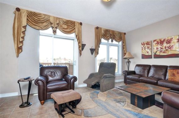 http://cdn.canadapropertylisting.com//Property/medium/3/2016/3/31/3-bedroom-single-family-property-for-sale-5247670711916858884.jpg