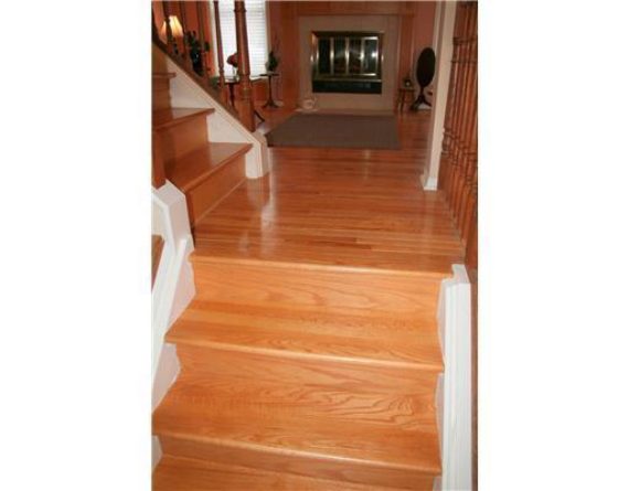 http://cdn.canadapropertylisting.com//Property/medium/3/2016/3/31/3-bedroom-single-family-property-for-sale-5247670711916998898.jpg