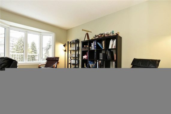 http://cdn.canadapropertylisting.com//Property/medium/3/2016/3/31/3-bedroom-single-family-property-for-sale-5247670711918399038.jpg