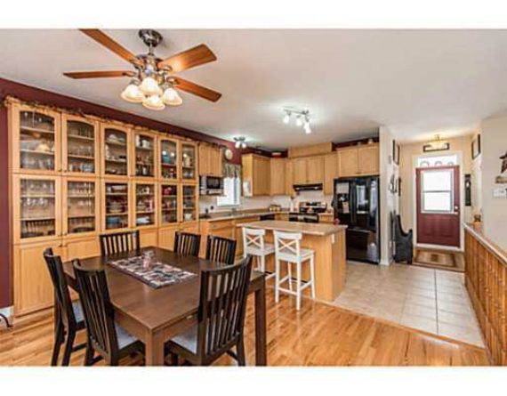 http://cdn.canadapropertylisting.com//Property/medium/3/2016/3/31/3-bedroom-single-family-property-for-sale-5247670711918749073.jpg