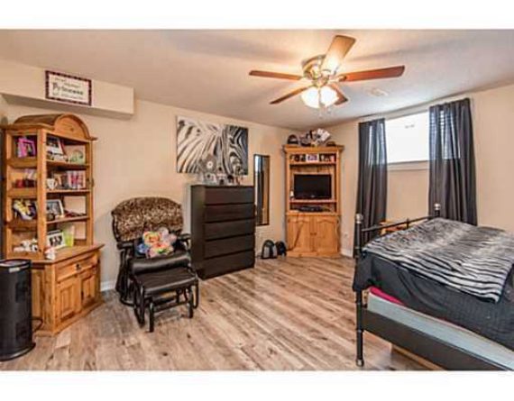 http://cdn.canadapropertylisting.com//Property/medium/3/2016/3/31/3-bedroom-single-family-property-for-sale-5247670711918829081.jpg