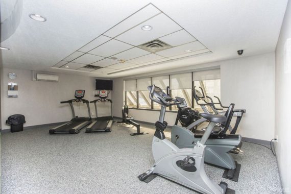 http://cdn.canadapropertylisting.com//Property/medium/3/2016/4/2/2-bedroom-condo-for-sale-5247670711926539852.jpg