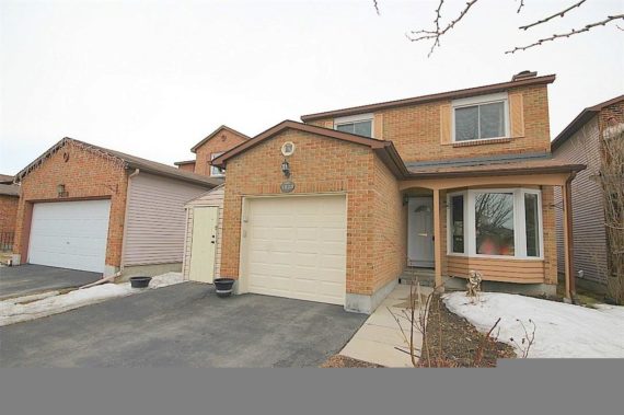 http://cdn.canadapropertylisting.com//Property/medium/3/2016/4/2/3-bedroom-single-family-property-for-sale-5247670711965163714.jpg