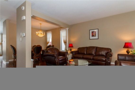 http://cdn.canadapropertylisting.com//Property/medium/3/2016/4/2/4-bedroom-single-family-property-for-sale-5247670711959553153.jpg