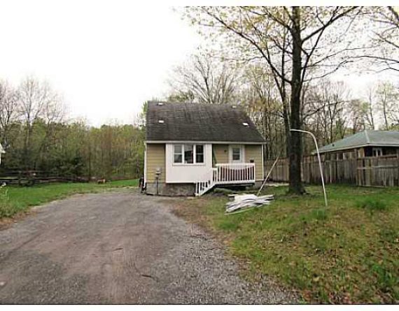 http://cdn.canadapropertylisting.com//Property/medium/3/2016/4/6/3-bedroom-single-family-property-for-sale-5247670712005367734.jpg