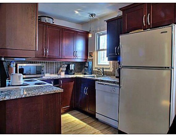 http://cdn.canadapropertylisting.com//Property/medium/3/2016/4/6/3-bedroom-single-family-property-for-sale-5247670712005377735.jpg