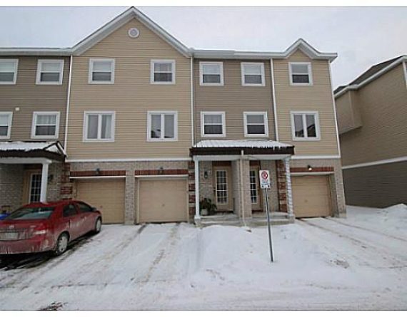 http://cdn.canadapropertylisting.com//Property/medium/3/2016/4/6/3-bedroom-single-family-property-for-sale-5247670712699567147.jpg