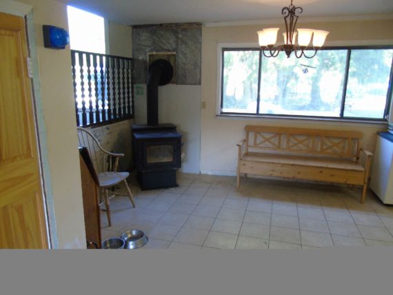 http://cdn.canadapropertylisting.com//Property/medium/3/2016/7/28/4-bedroom-property-for-sale-5247738976251895801.jpg