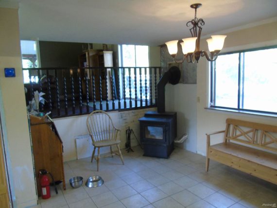 http://cdn.canadapropertylisting.com//Property/medium/3/2016/7/28/4-bedroom-property-for-sale-5247738976254565953.jpg