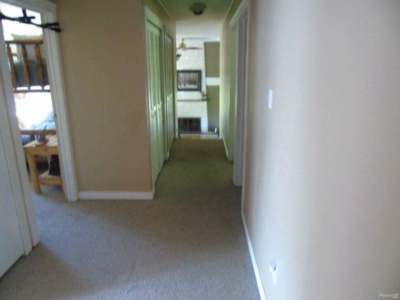 http://cdn.canadapropertylisting.com//Property/medium/3/2016/7/28/4-bedroom-property-for-sale-5247738976293118159.jpg