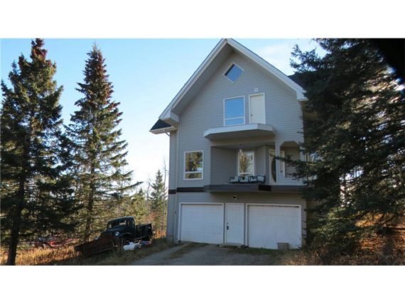 http://cdn.canadapropertylisting.com//Property/medium/4/2016/6/2/3-bedroom-Single-Family-Property-for-Sale-id997726.jpg